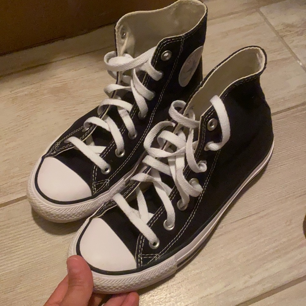 Black high top Converse size 7 WORN ONCE